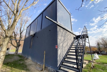 Vilă cu scară - nivelul 2, 30.90. 90V