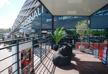 Oficiu, Moldova Urban Days – Chișinău Arena (27 m² interior, Terasă: 27 m², acces cu scară)